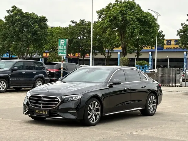 Mercedes-Benz E-Class 2024 E 300 L Fashion