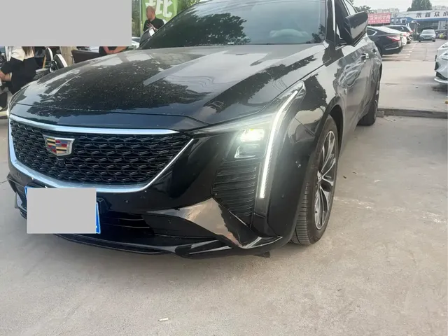 Cadillac CT5 2025 Model 28T Urban Sport Edition