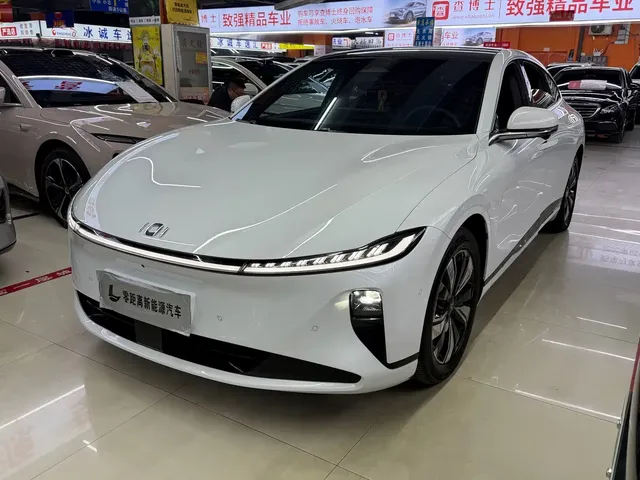 Changan Qiyuan A07 2025 Blue Whale Pure Electric 525 Flagship