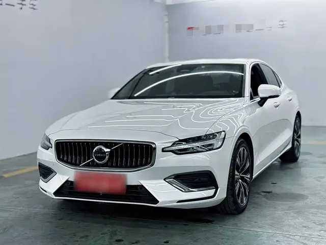 Volvo S60 2024 B4 Inscription Luxury Edition