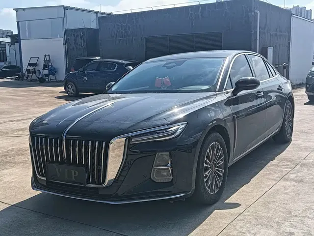 Hongqi H5 2023 2.0T Auto Smart Connect Flag Comfort