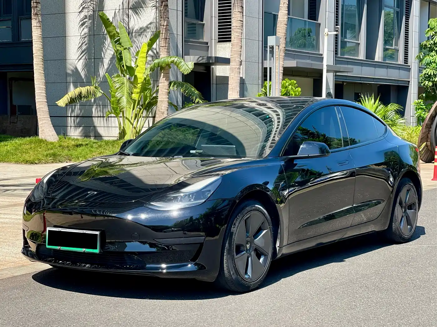 Tesla Model 3 2021 Standard Range Rear-Wheel Drive Upgrade
