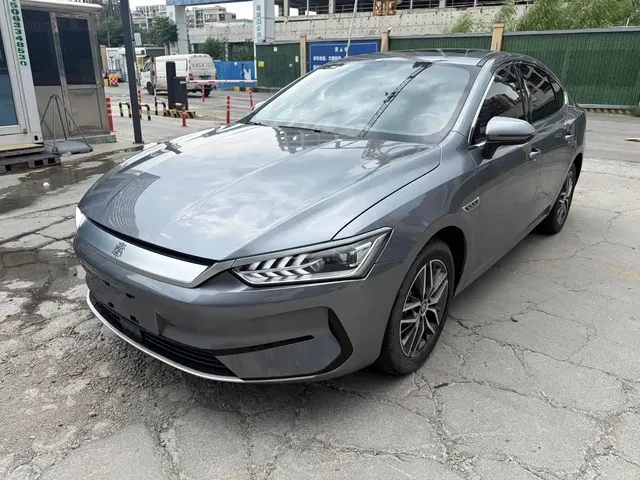 BYD Qin PLUS 2021 EV 400KM Luxury Model