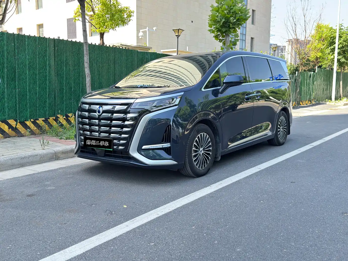 Denza D9 2022 DM-i 970 AWD Flagship