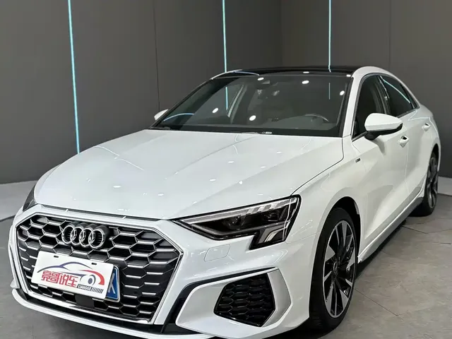 Audi A3 2024 Model Sportback 35 TFSI Fashion Sport