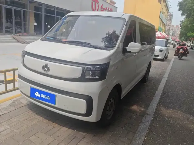 Changan Kaicheng Changan Ruixing EM80 2025 Model Passenger Version Comfort Type 6-seater 300km Tailgate