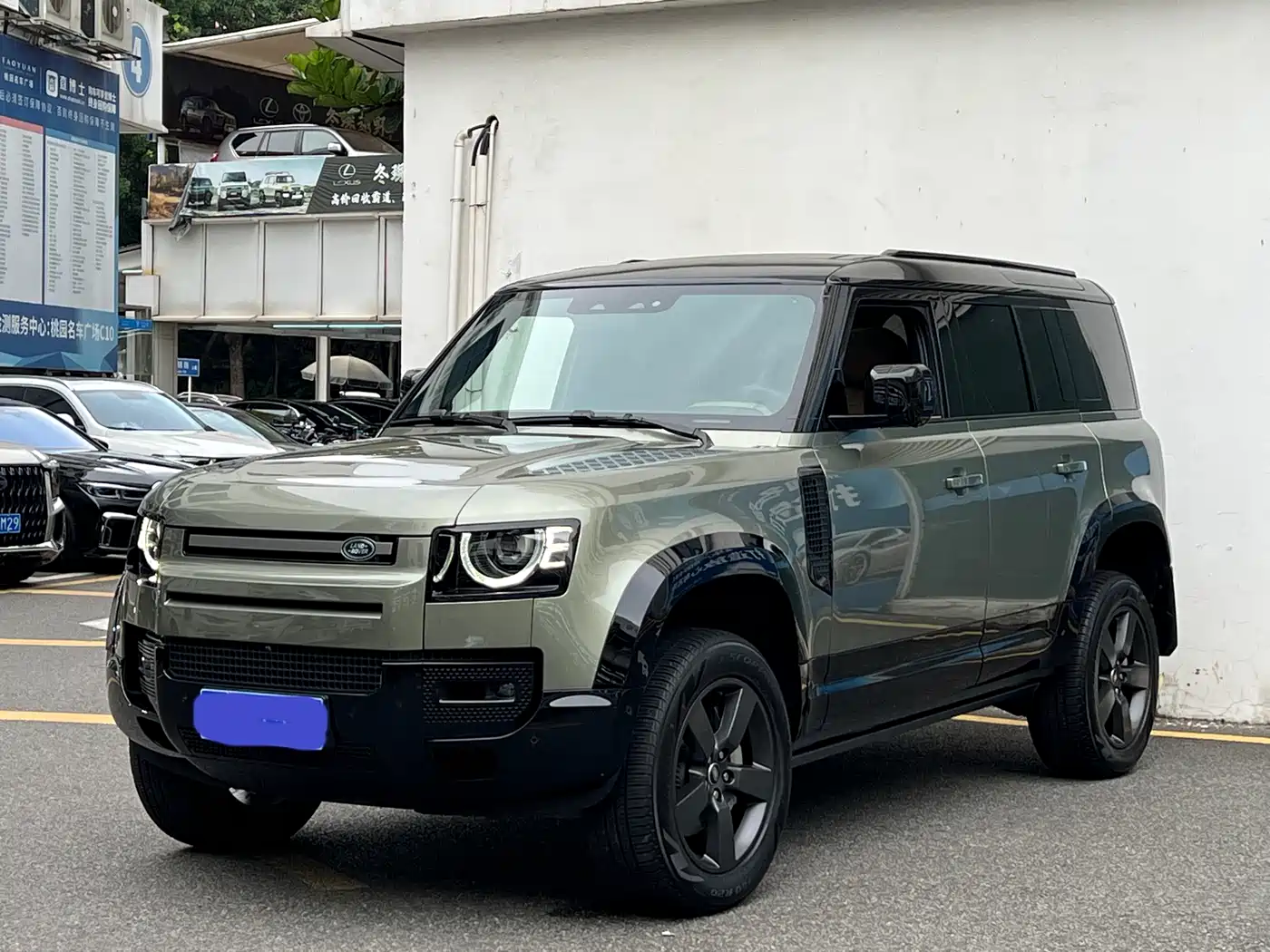 Land Rover Defender 2025 110 3.0T P400 -Dynamic HSE