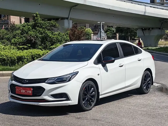 Chevrolet Cruze 2018 Redline 330T Dual-Clutch Leading Edition