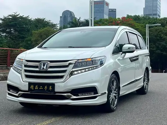 Honda Elysion 2019 2.0L Hybrid Luxury Edition