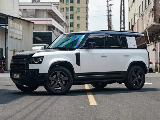 Land Rover Defender 2023 Model 110 3.0T P400 X-DYNAMIC HSE