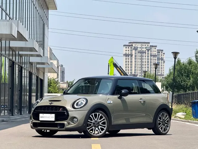MINI MINI 2018 Model 2.0T COOPER S Artist