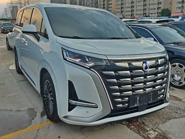 Denza D9 2022 DM-i 970 AWD Flagship
