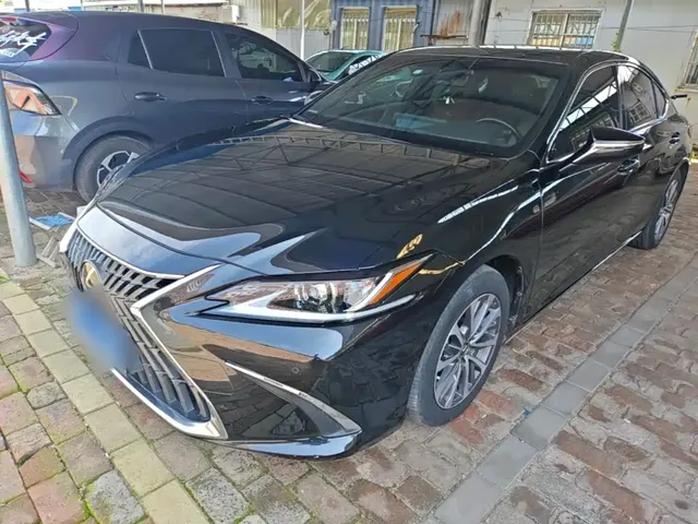 Lexus ES 2022 200 Excellence Edition