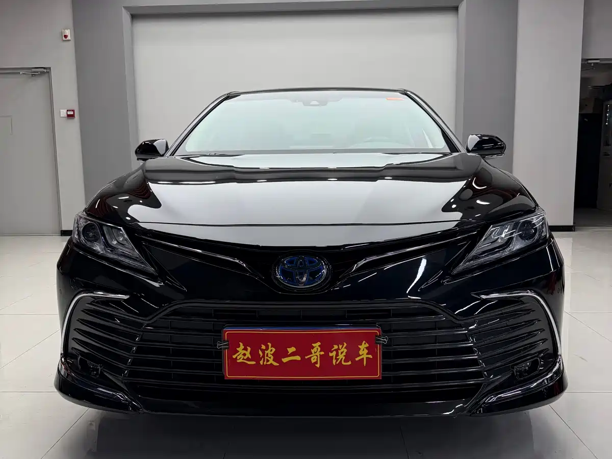 Toyota Camry 2021 Hybrid 2.5HG Luxury Edition