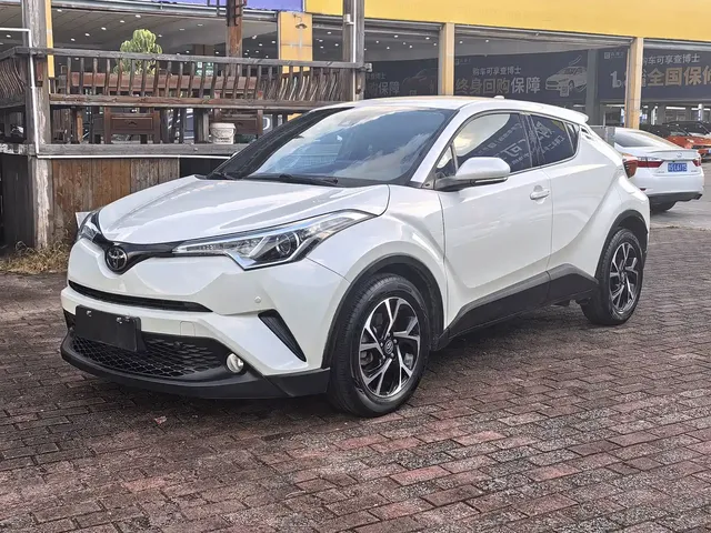 Toyota C-HR 2018 2.0L Leading Edition China V