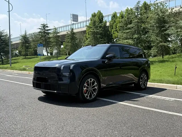 Lynk & Co 900 2025 2.0T Ultra
