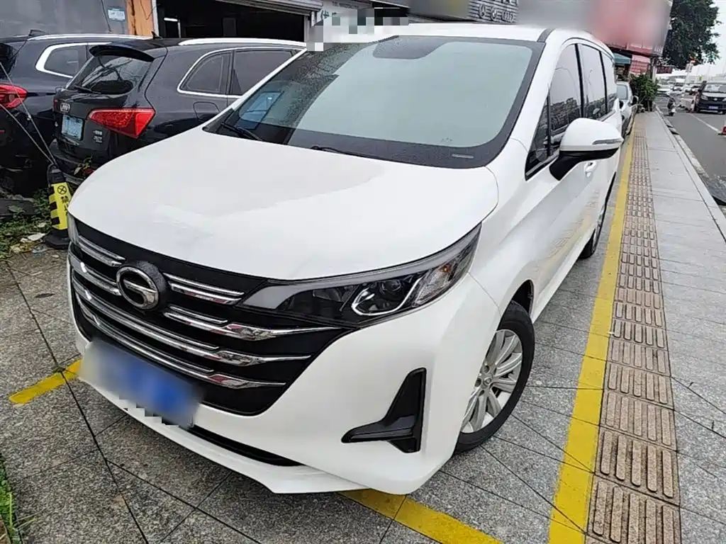GAC Trumpchi M6 2021 270T DCT Luxury Edition (7-Seater)