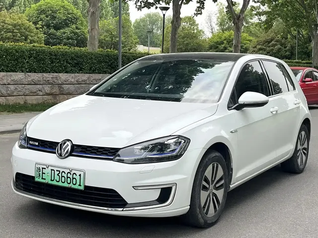 Volkswagen Golf Electric 2020 Chi