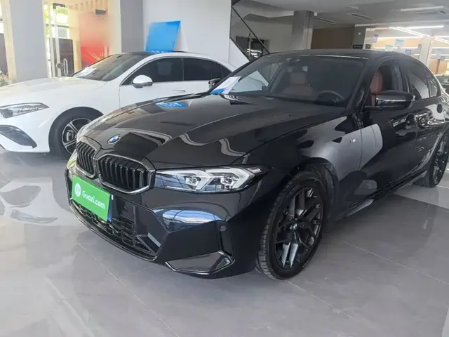 BMW 3 Series 2025 330i M Sport Night Edition