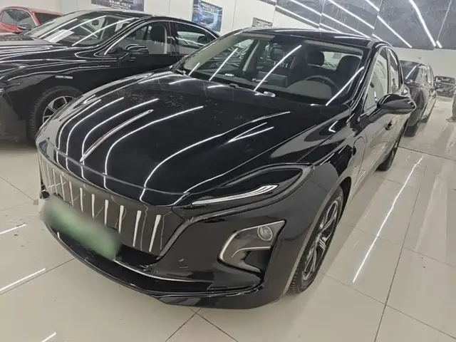 Hongqi E-QM5 2023 Facelift Basic Travel Edition
