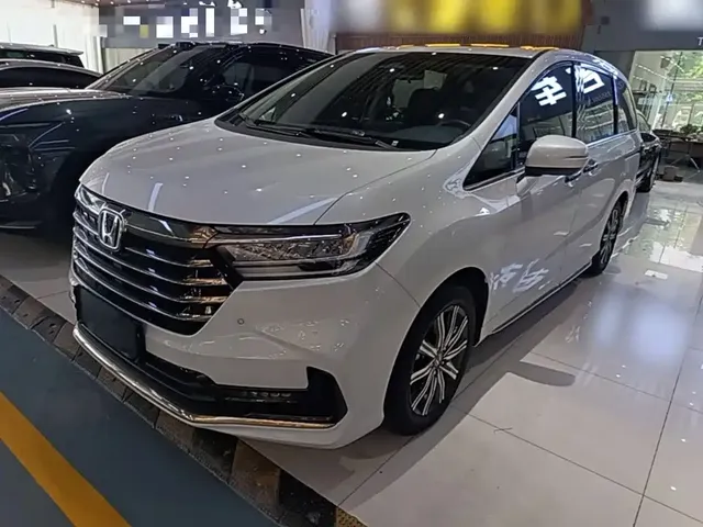 Honda Odyssey 2026 2.0L e:HEV Sharp·Leadership Edition