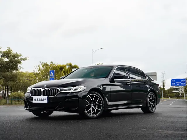 BMW 5 Series 2022 Facelift II 530Li Premium Package M Sport