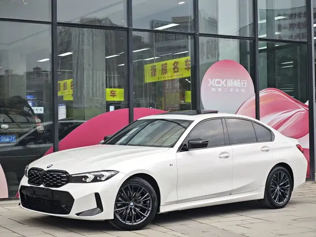 BMW 3 Series 2024 325i M Sport Shadowline Package
