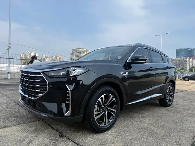 Jetour X70 PLUS 2021 Facelift 1.5T DCT Mountain PRO 5-Seater