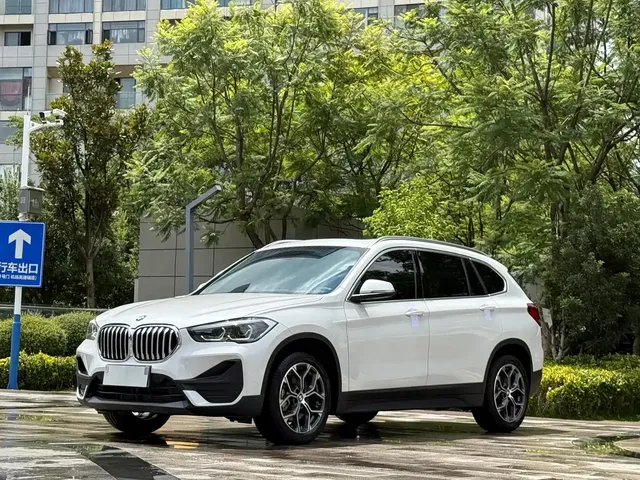 BMW X1 2022 sDrive25Li Leading