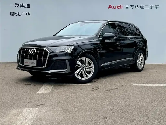 Audi Q7 2024 45 TFSI quattro S line Sport