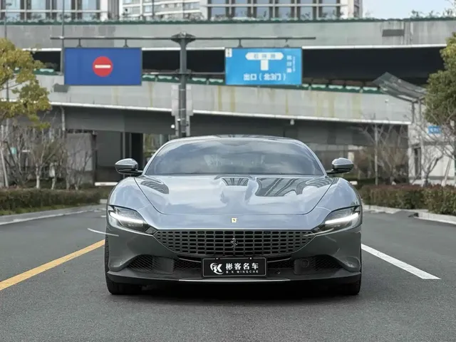 Ferrari Roma 2020 3.9T V8