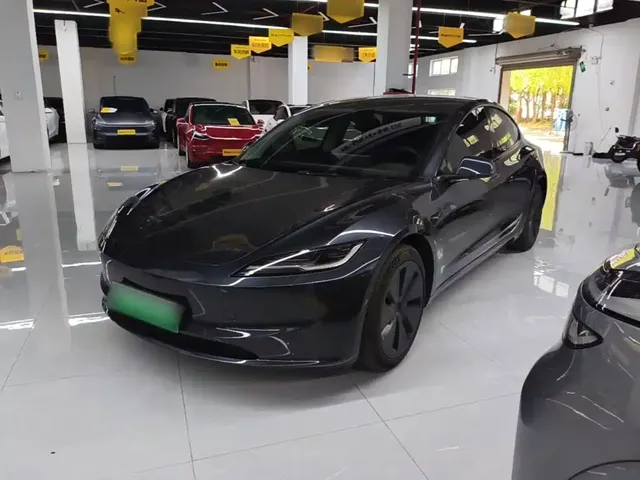Tesla Model 3 2023 Rear-Wheel Drive