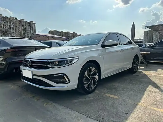 Volkswagen Bora 2023 200TSI DSG Smart Edition