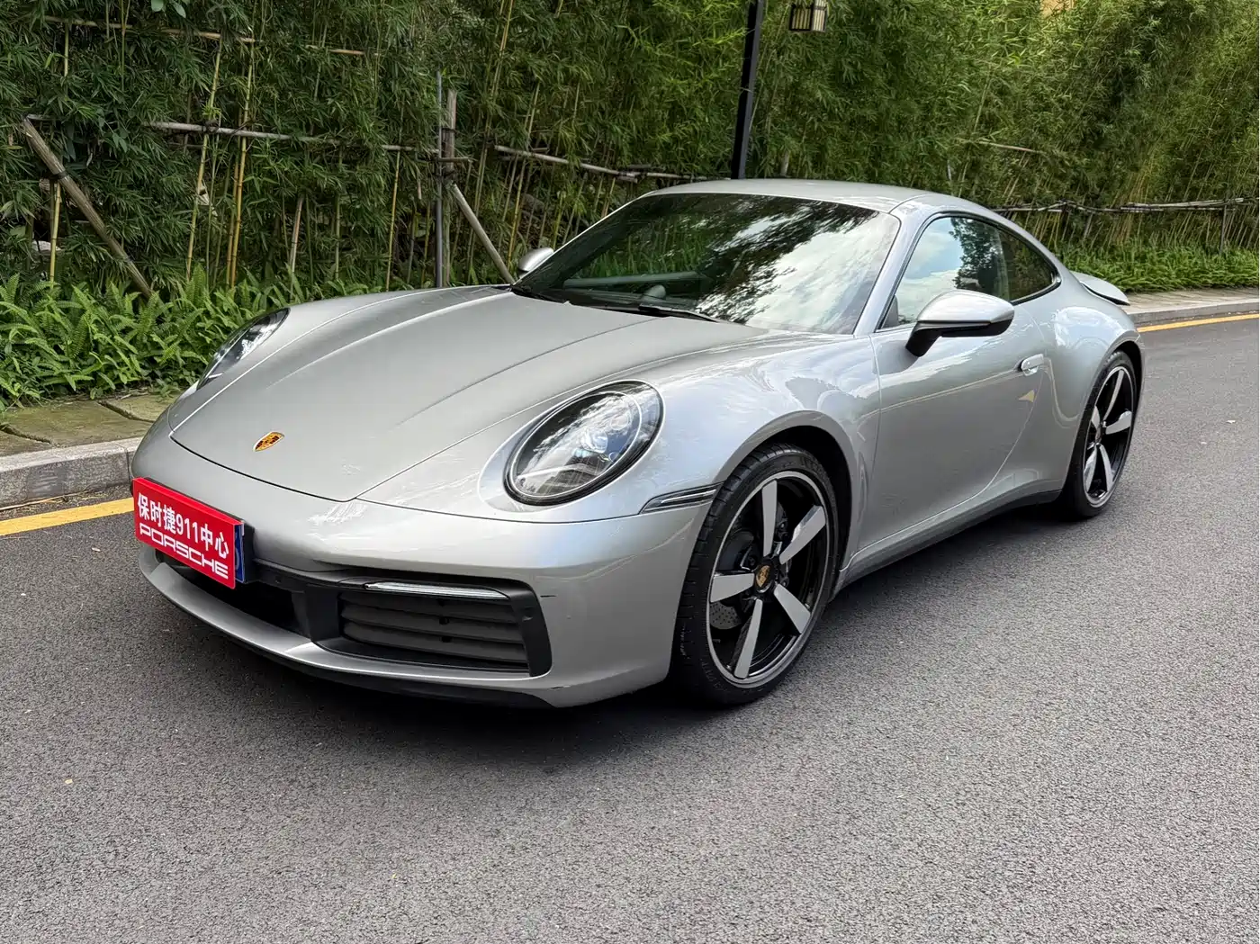 Porsche 911 2023 Carrera 3.0T