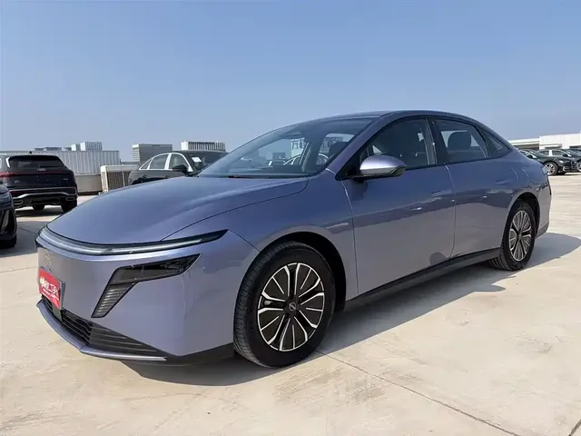 Nissan N6 2025 Mid Configuration