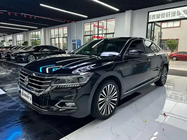Volkswagen Passat 2020 330TSI Premium Edition China VI