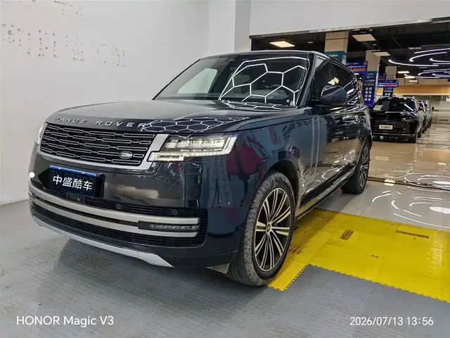 Land Rover Range Rover 2024 3.0 L6 400PS Golden Age Extended 7-Seater