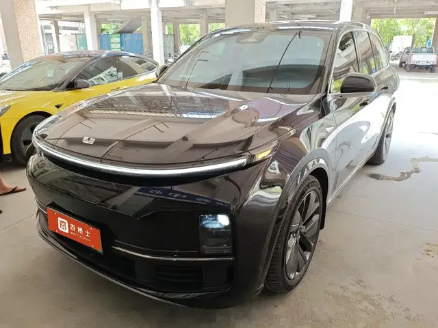 Li Auto Li L8 2023 Pro