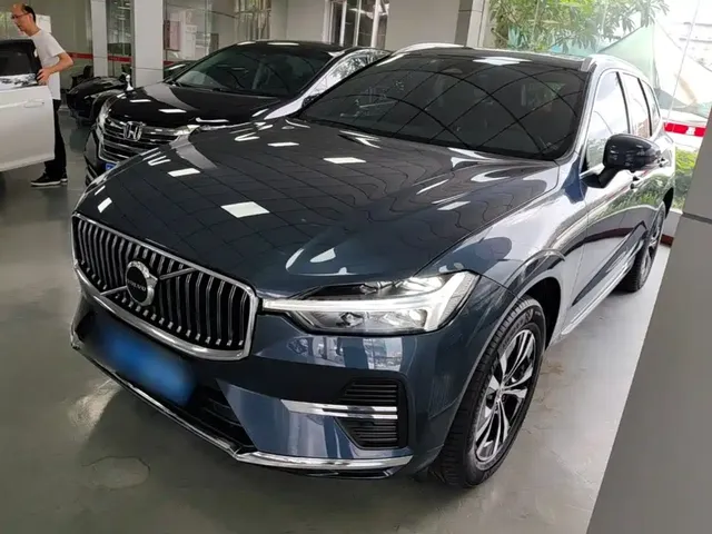 Volvo XC60 2025 B5 AWD Smart Luxury Edition