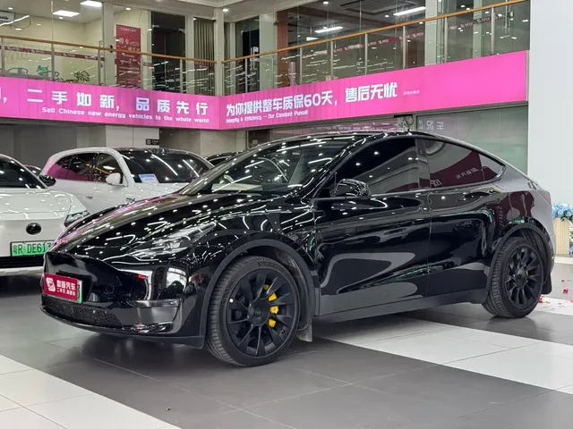 Tesla Model Y 2024 Long Range AWD