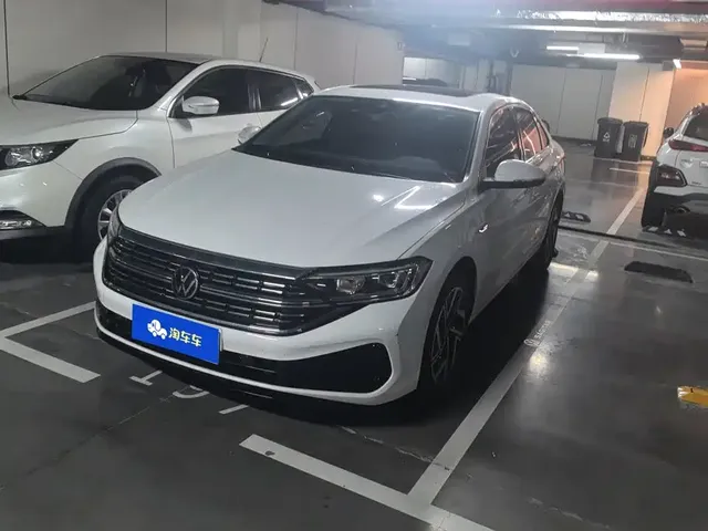 Volkswagen Sagitar 2023 300TSI DSG Surpassing Edition