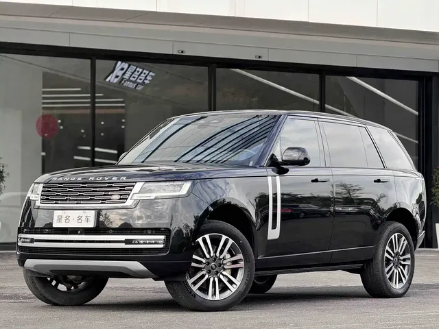Land Rover Range Rover 2023 3.0 L6 400PS Genesis Extended Version