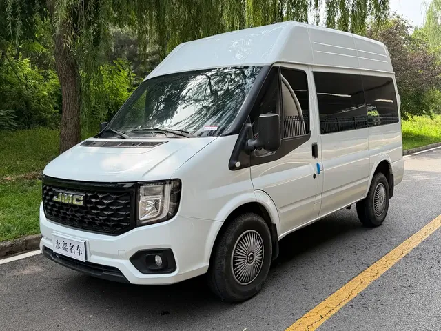Jiangling JMC Fushun 2025 Model 2.0T 8AT Diesel Short Wheelbase Medium Roof Commercial MPV 5/6 Seats