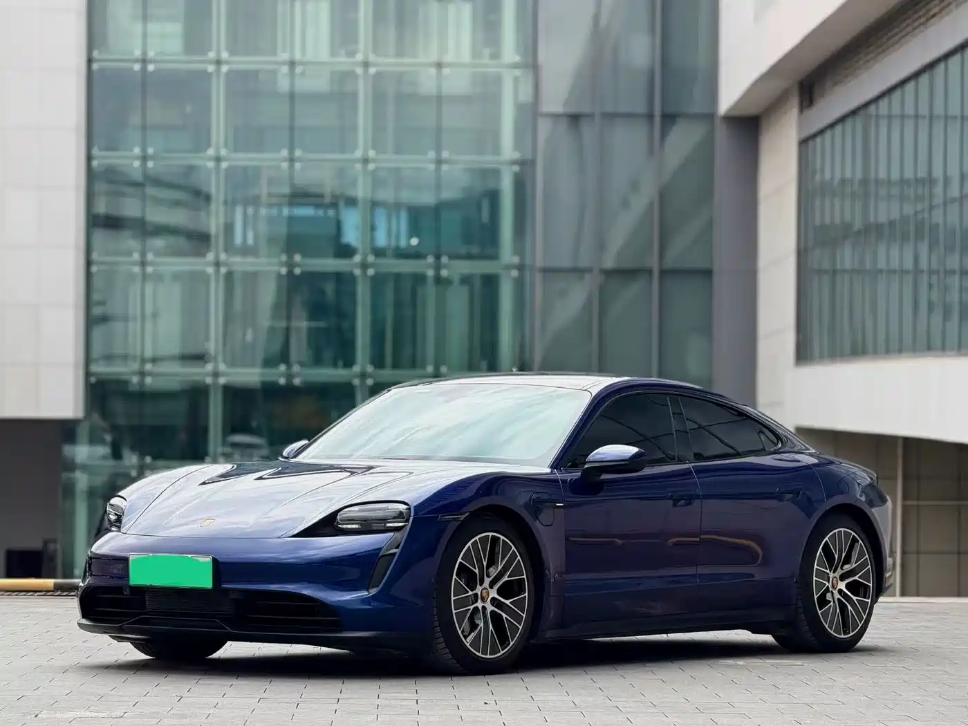 Porsche Taycan 2022 Taycan