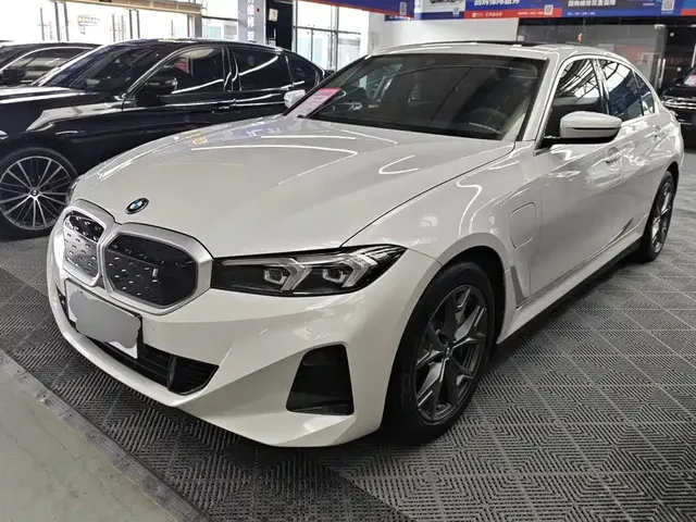 BMW i3 2024 eDrive 35 L