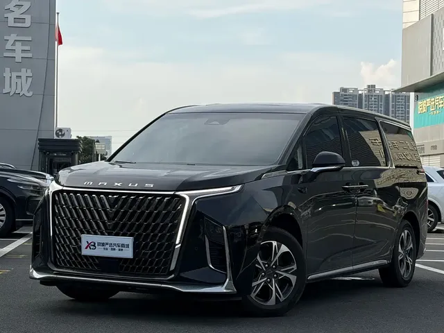 SAIC Maxus G90 2023 2.0T Galaxy 7-seater