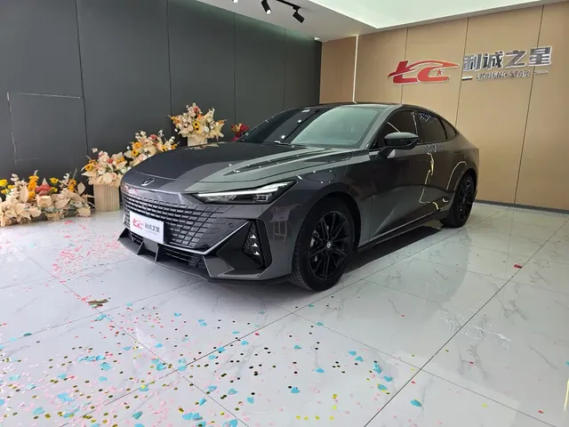 Changan UNI-V 2022 1.5T Premium Model