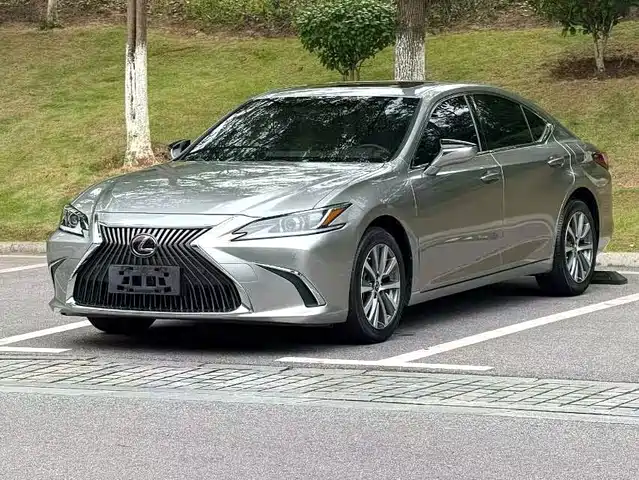 Lexus ES 2021 260 Excellence Edition