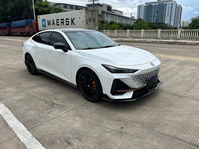 Changan UNI-V 2022 1.5T Sport Edition