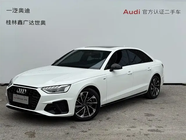 Audi A4L 2023 40 TFSI Luxury Sport